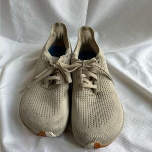 Women's Beige Athletic Shoes 8.5